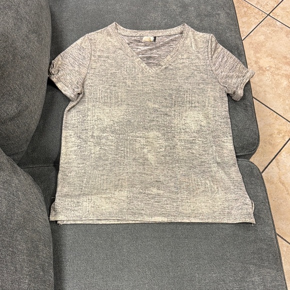 Casual Heather Gray V-Neck Tee - Picture 2 of 7